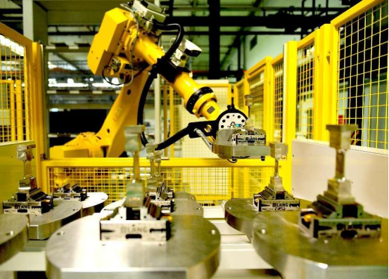 1661412423879065249博采航母!