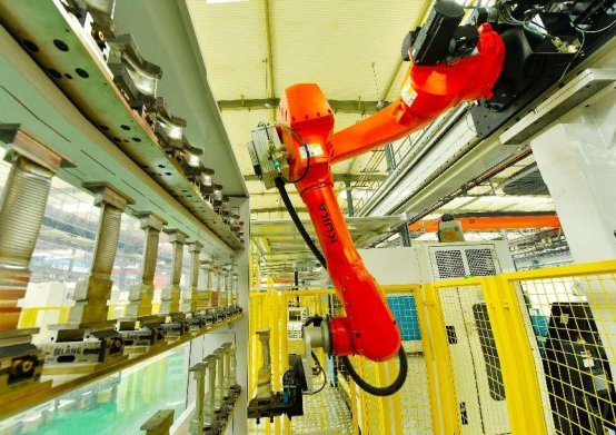 1661412442532040234博采航母!